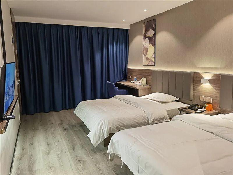 7Days Inn Huaihua Train Station Square 외부 사진