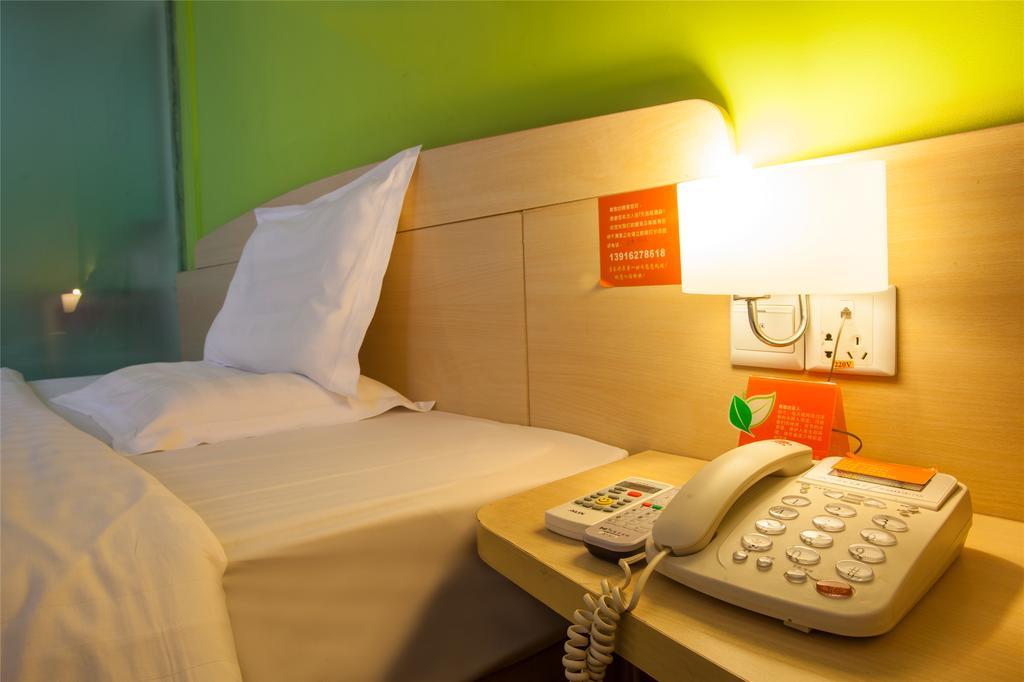 7Days Inn Huaihua Train Station Square 외부 사진